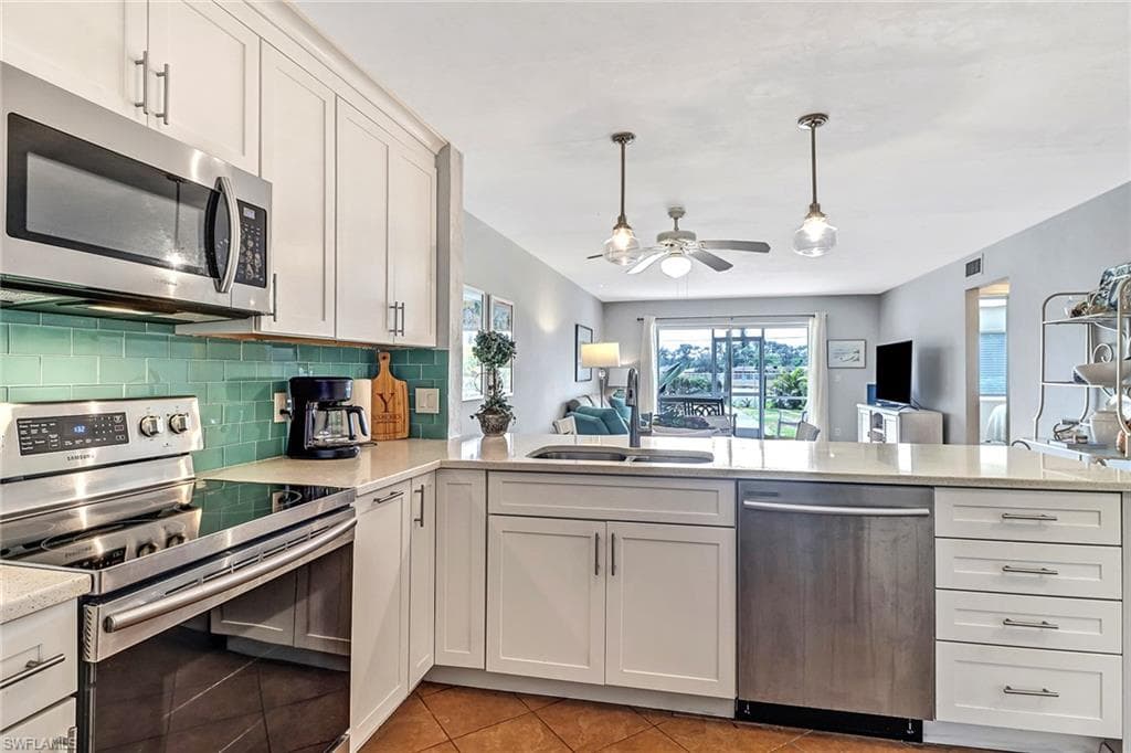 1001 Foxfire LN 109-0
