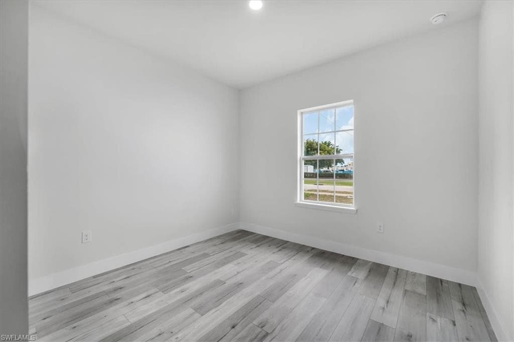 4663 Ponce De Leon BLVD-19