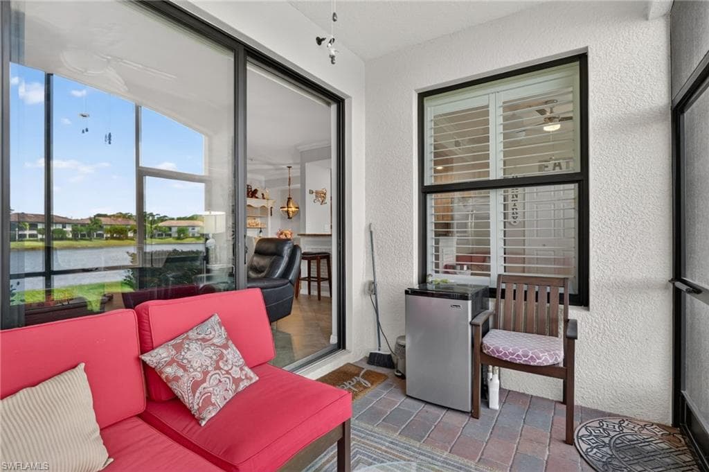 9513 Avellino WAY 2014-23