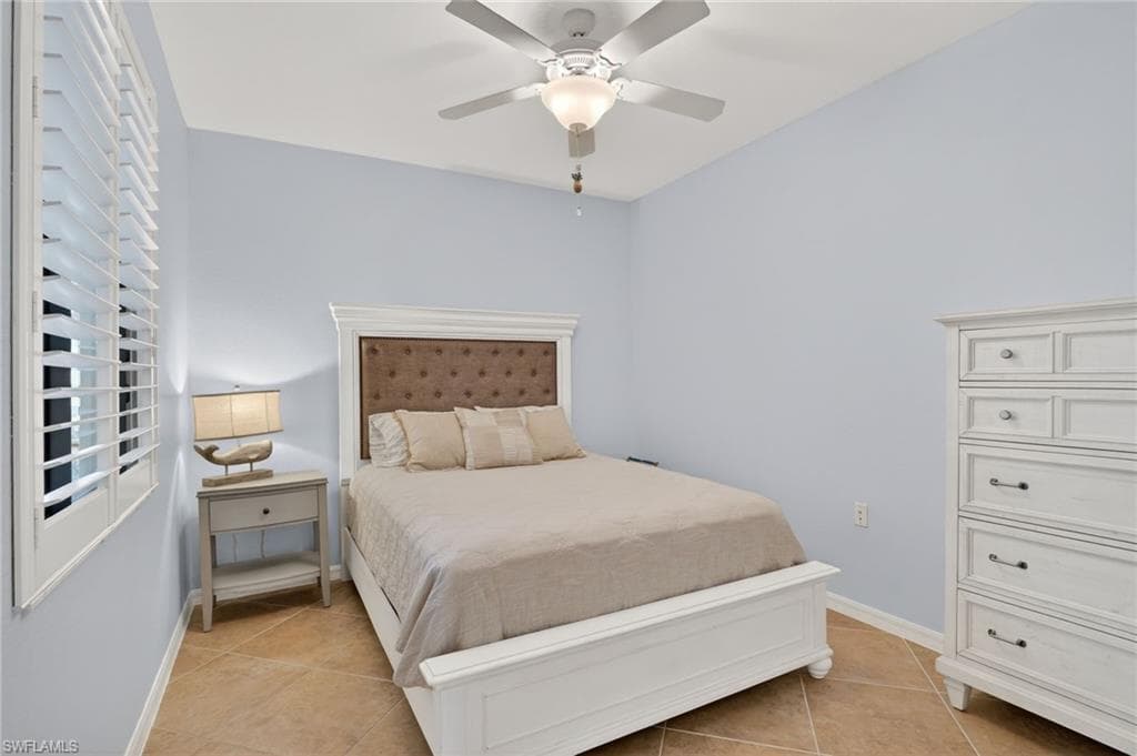 9513 Avellino WAY 2014-29