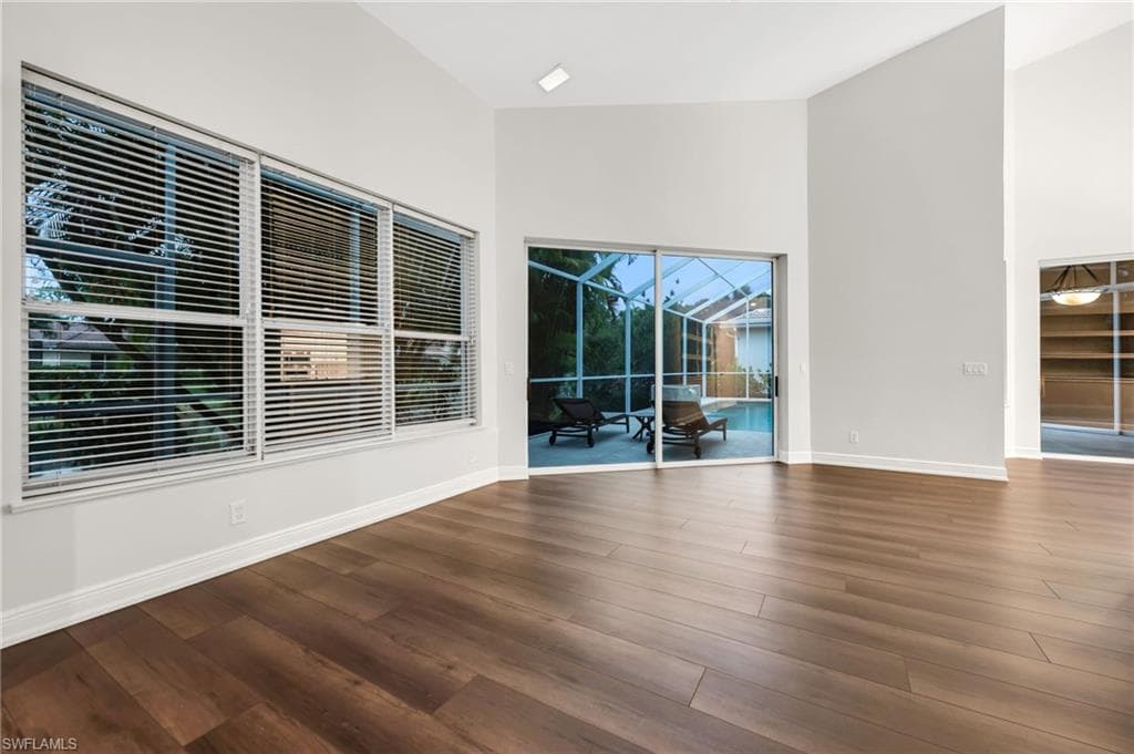 9736 Wilshire Lakes BLVD-6