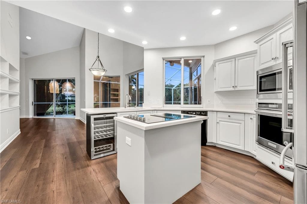 9736 Wilshire Lakes BLVD-3