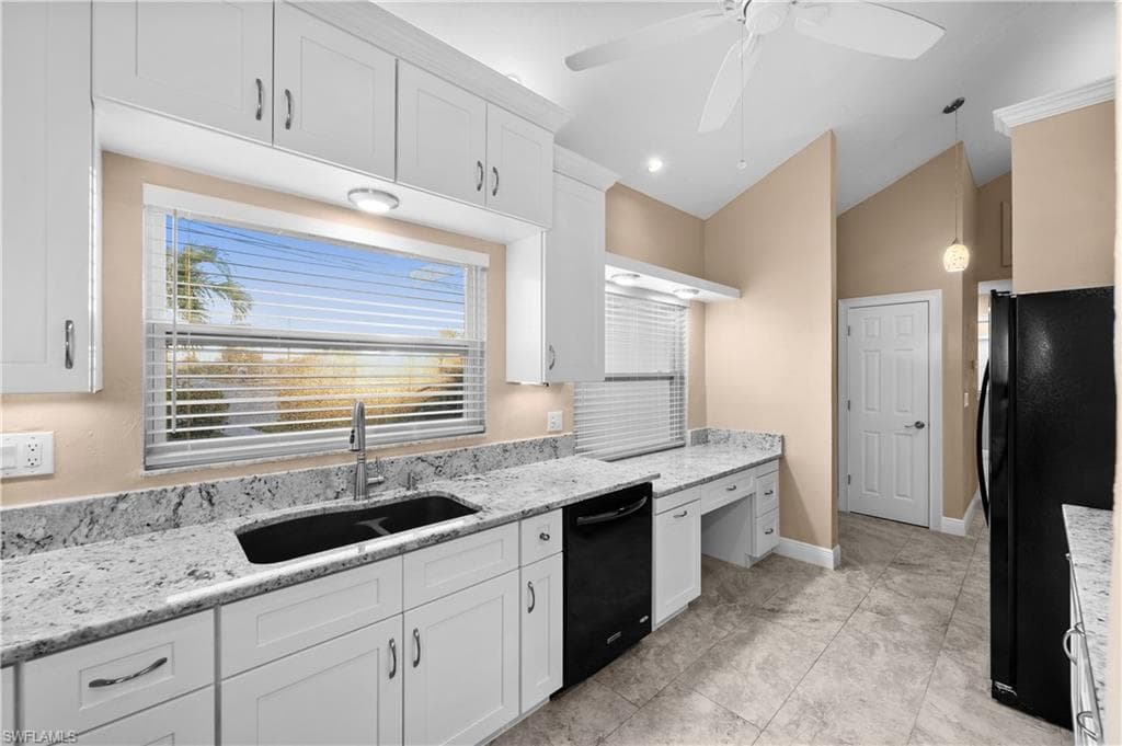 5316 Coronado PKWY-5