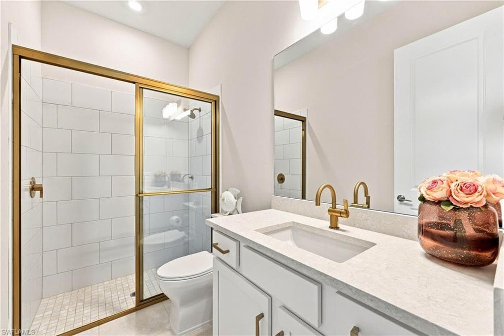 15638 Triesta LN-31