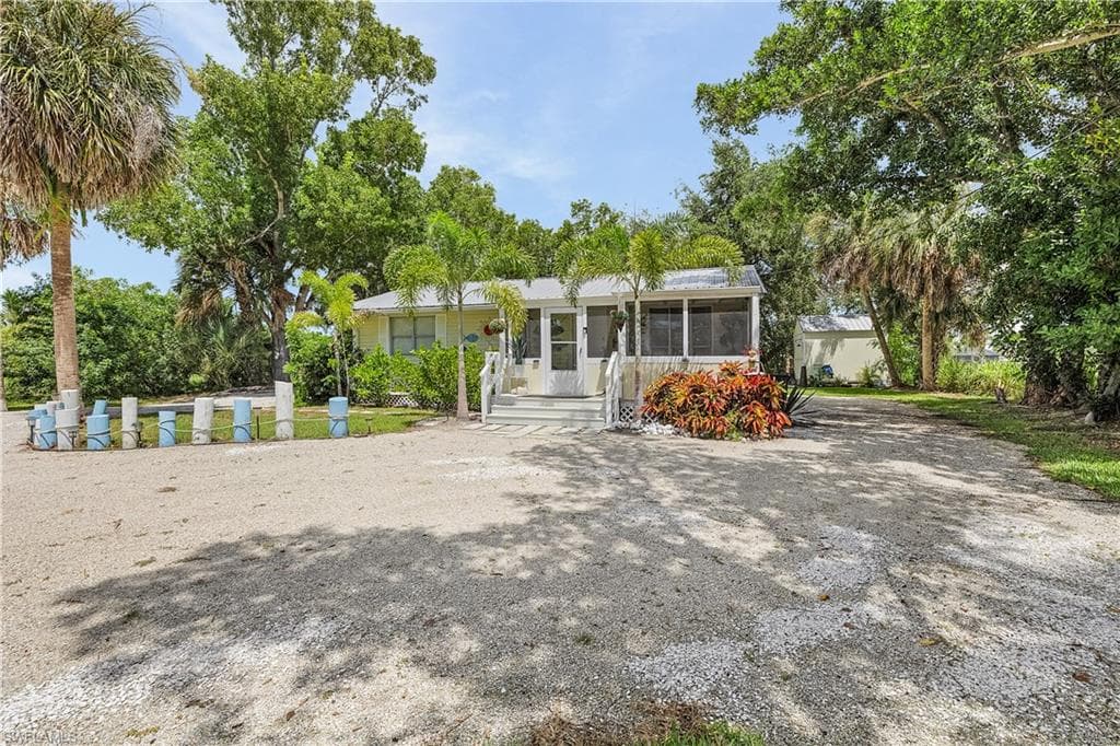 3300 6th AVE-1