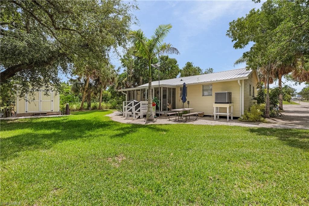 3300 6th AVE-2