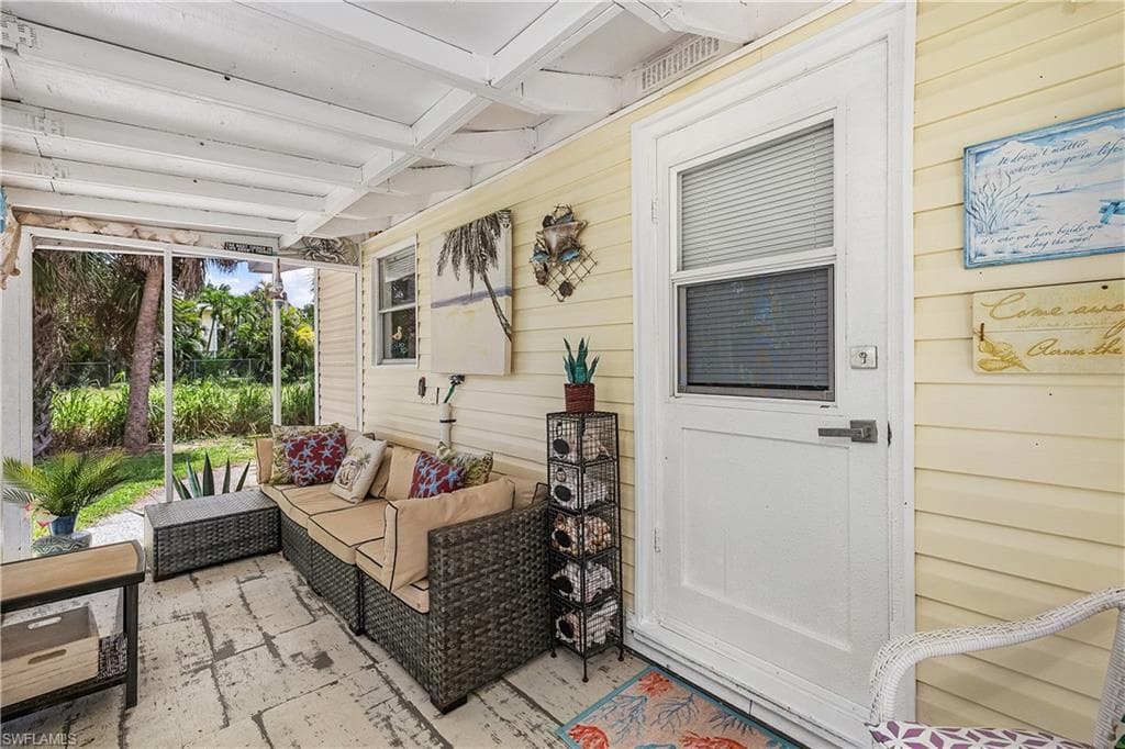 3300 6th AVE-38