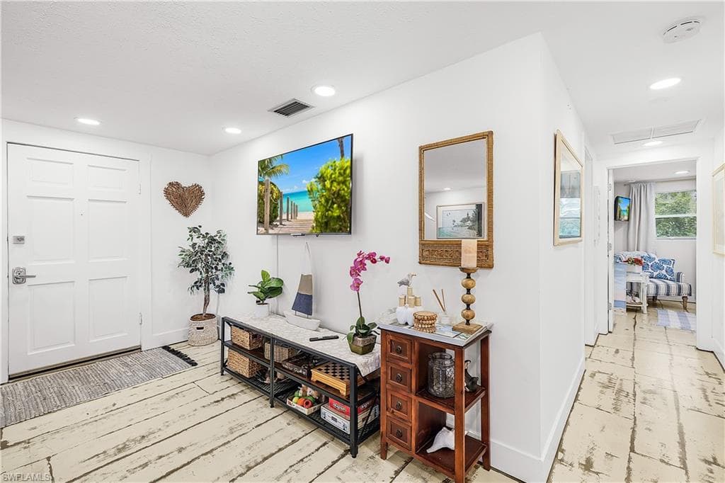 3300 6th AVE-21