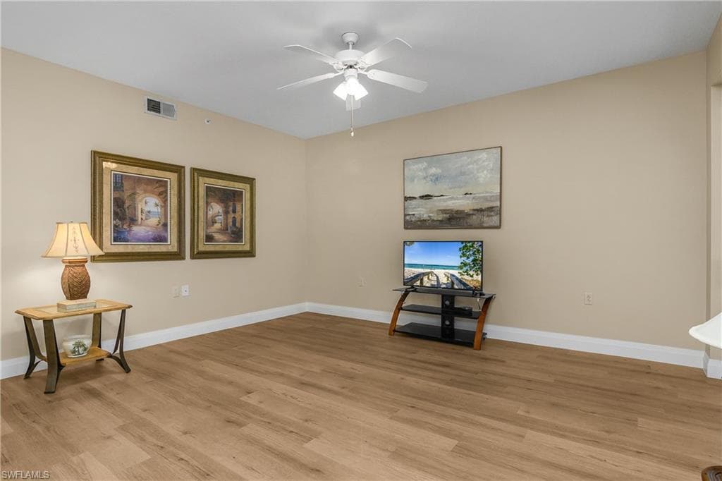 20930 Island Sound CIR 102-5