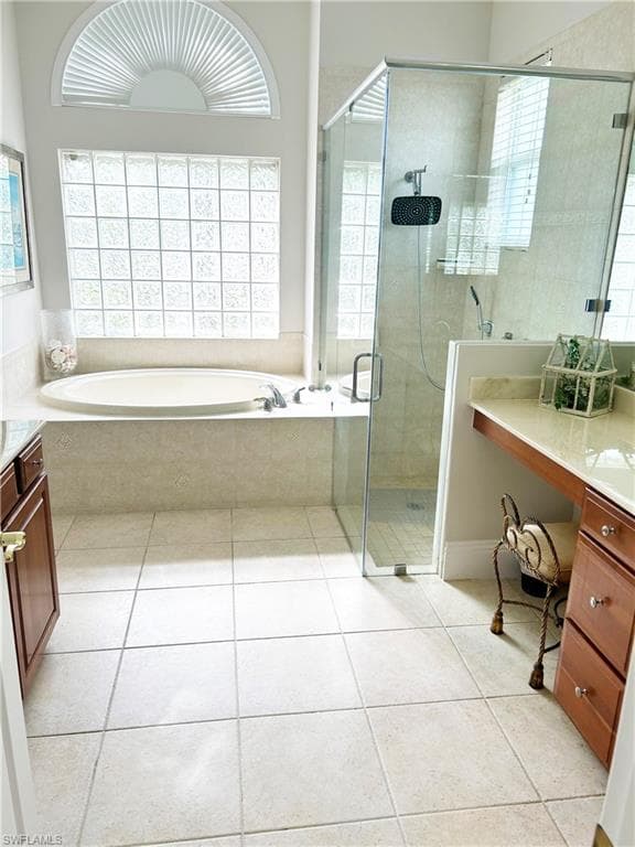 4991 Cerromar DR-14