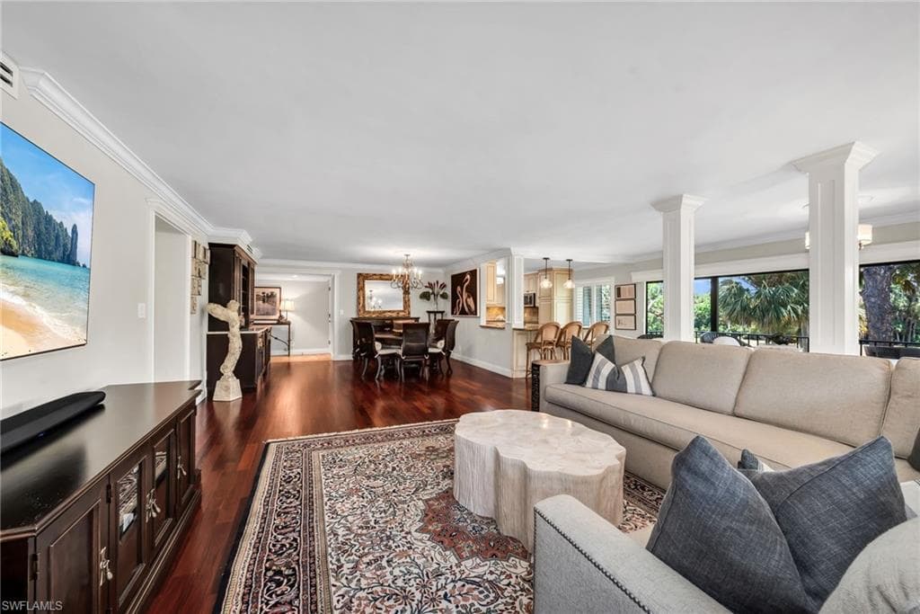 105 Clubhouse LN 389-1