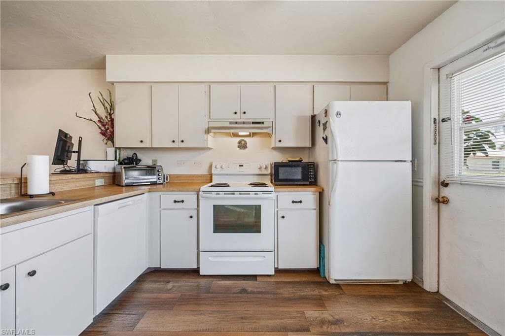 220 Oakmont PKWY-15