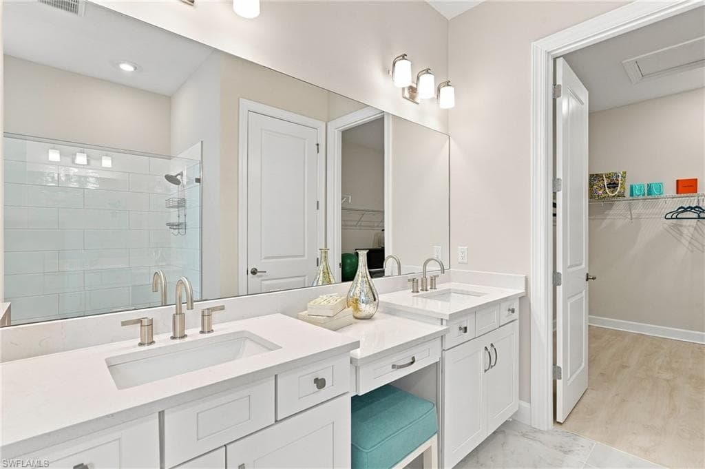 15649 Triesta LN-23
