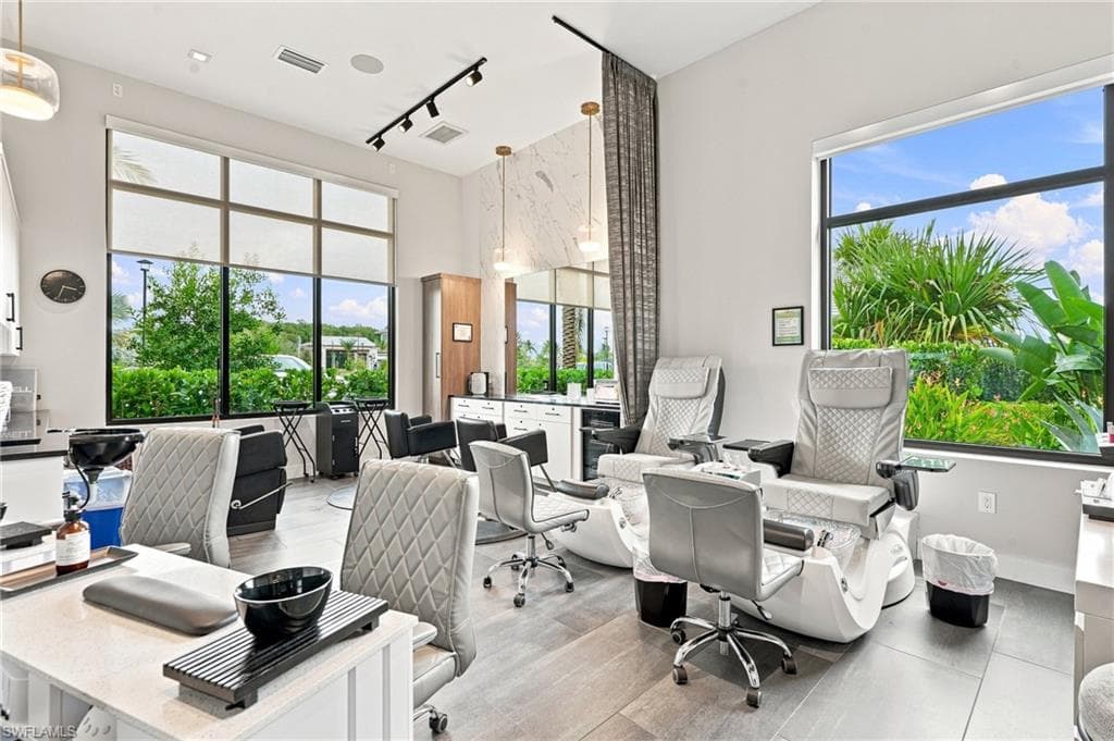 15649 Triesta LN-42