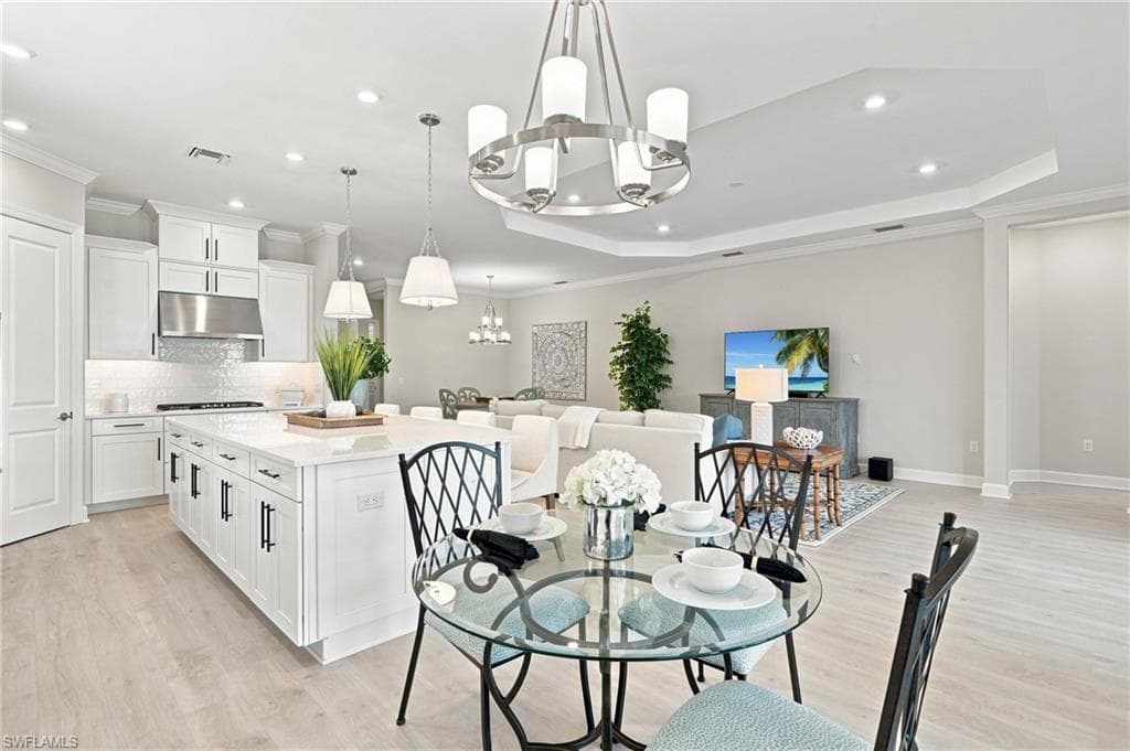 15649 Triesta LN-12