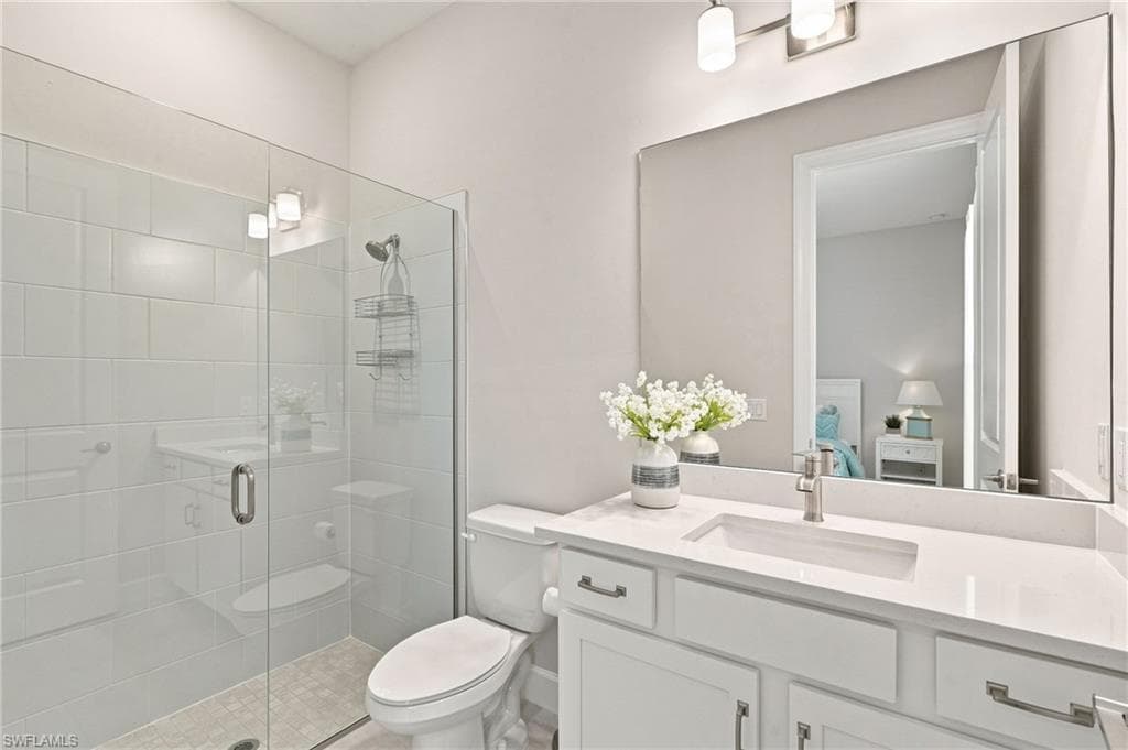 15649 Triesta LN-28