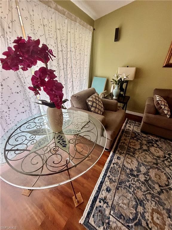 1290 Yesica Ann CIR 204-2