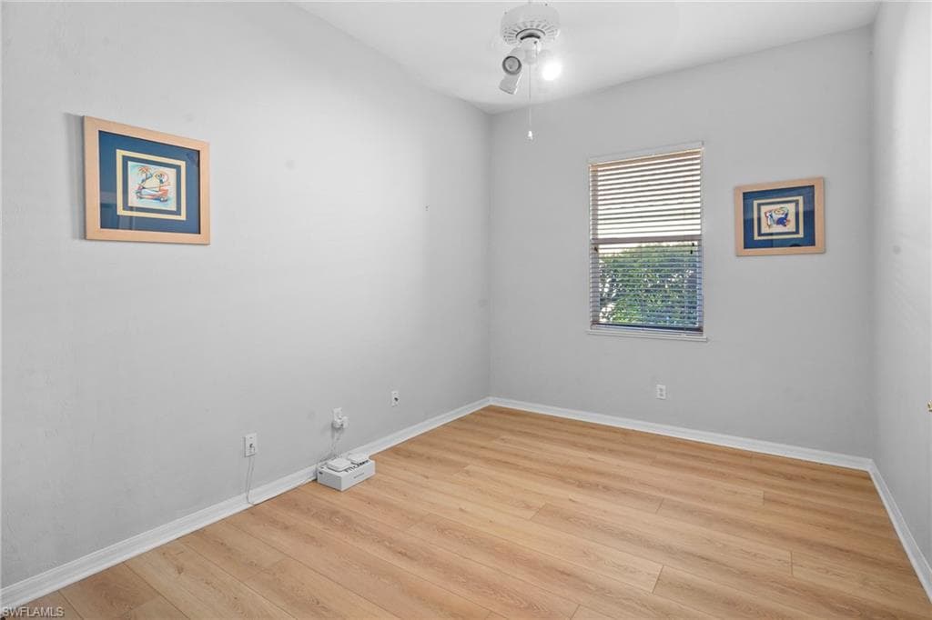 8468 Brittania DR-10
