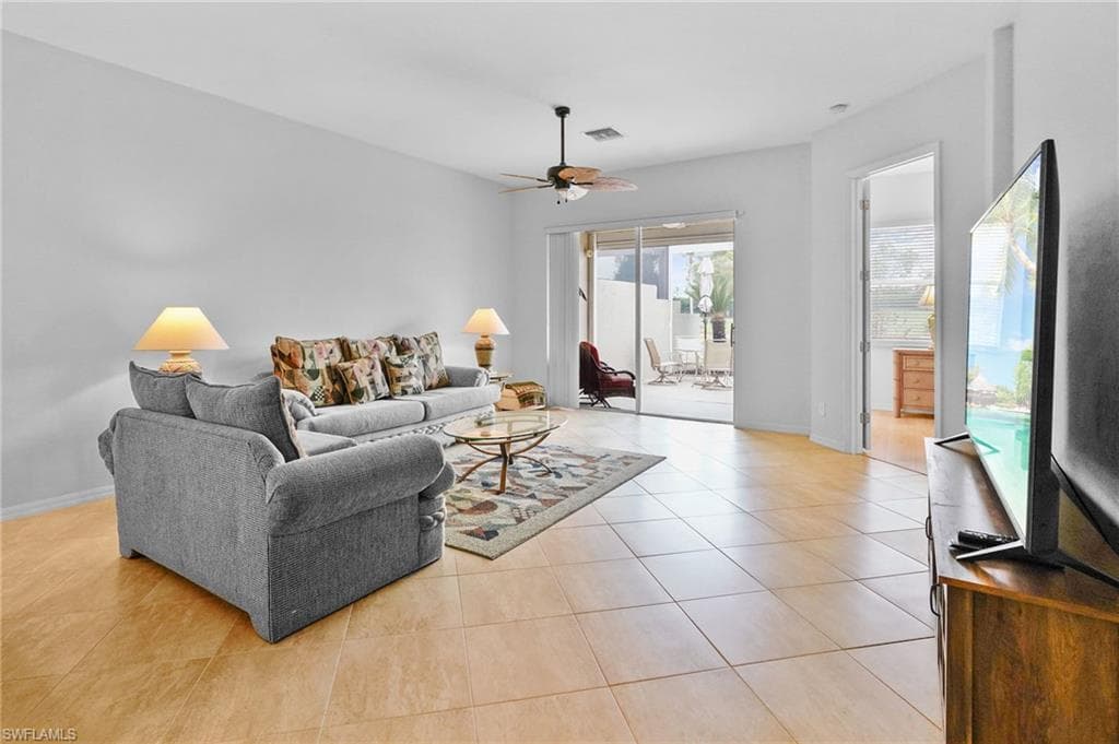 8468 Brittania DR-11