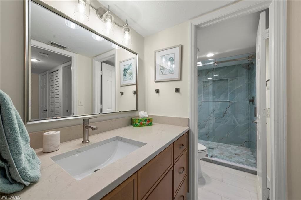 592 Beachwalk CIR 105-23