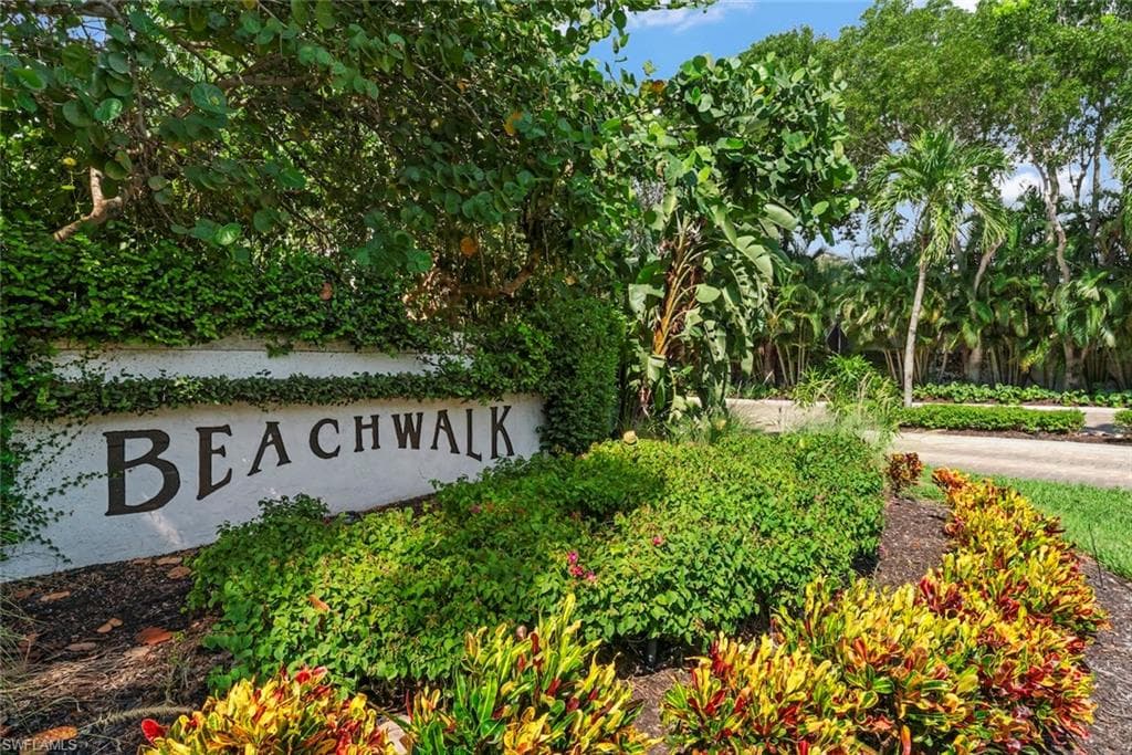 592 Beachwalk CIR 105-32