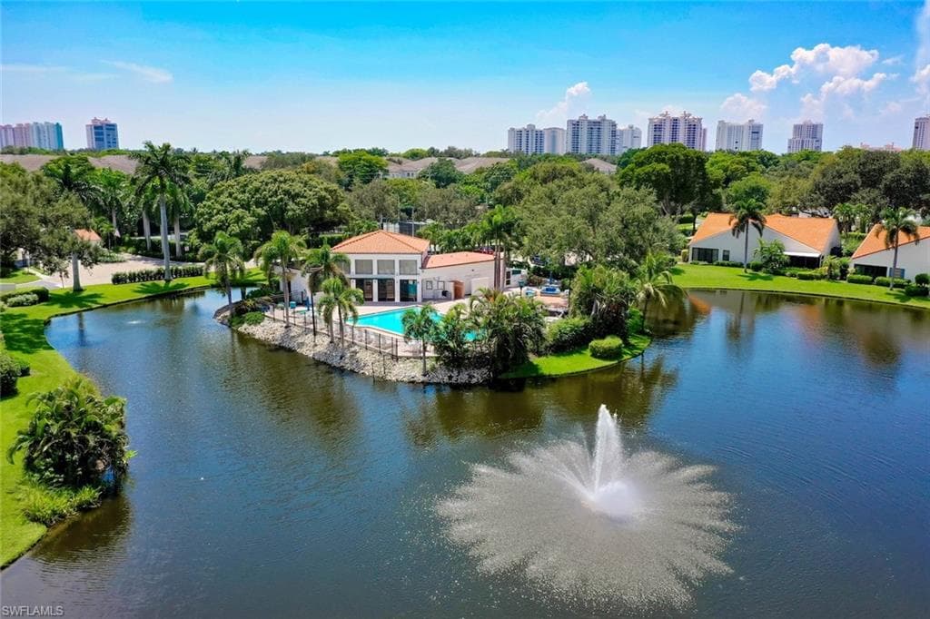 592 Beachwalk CIR 105-41