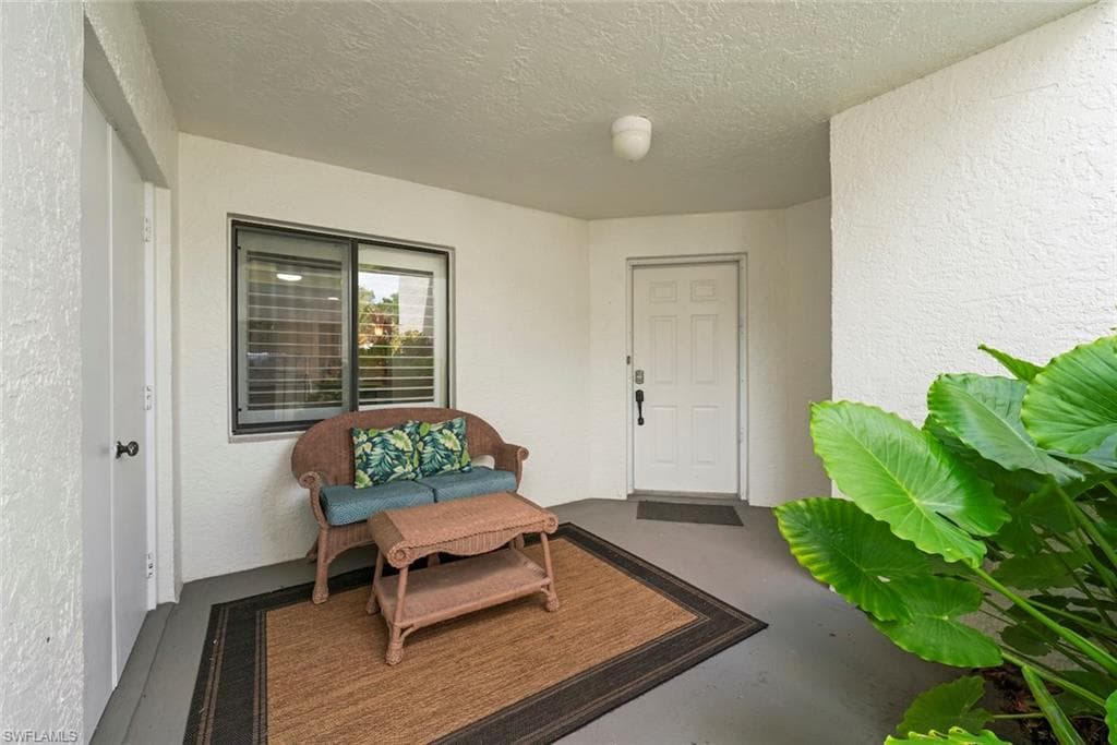 592 Beachwalk CIR 105-4
