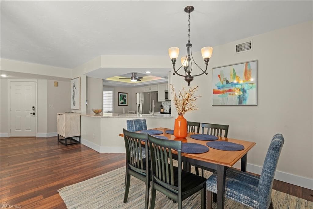 592 Beachwalk CIR 105-25