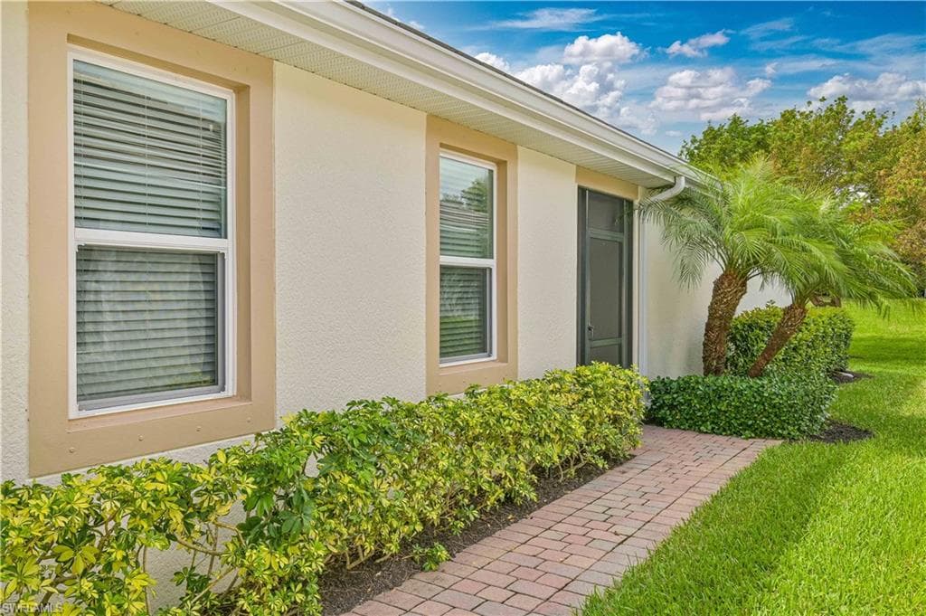 14919 Edgewater CIR-23