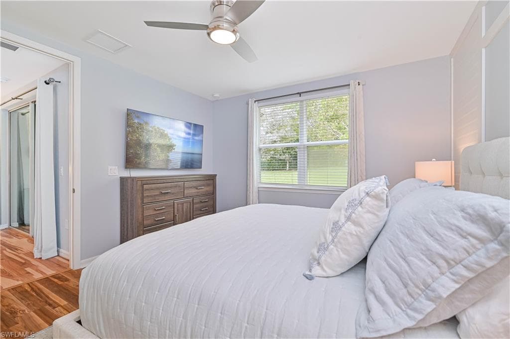 14919 Edgewater CIR-12