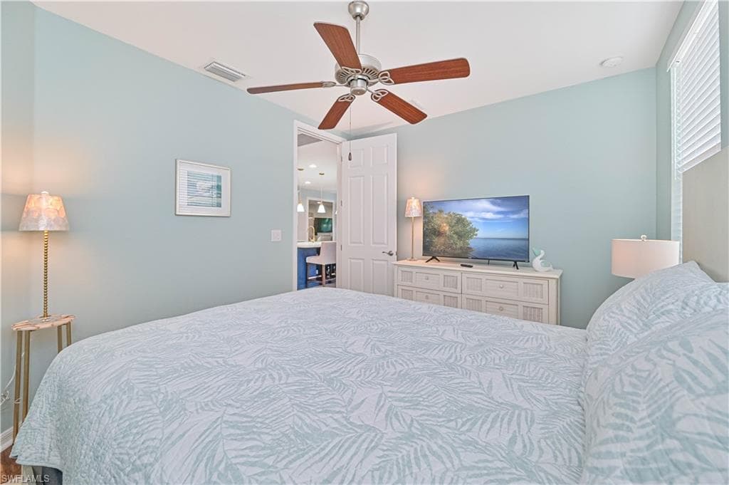 14919 Edgewater CIR-20