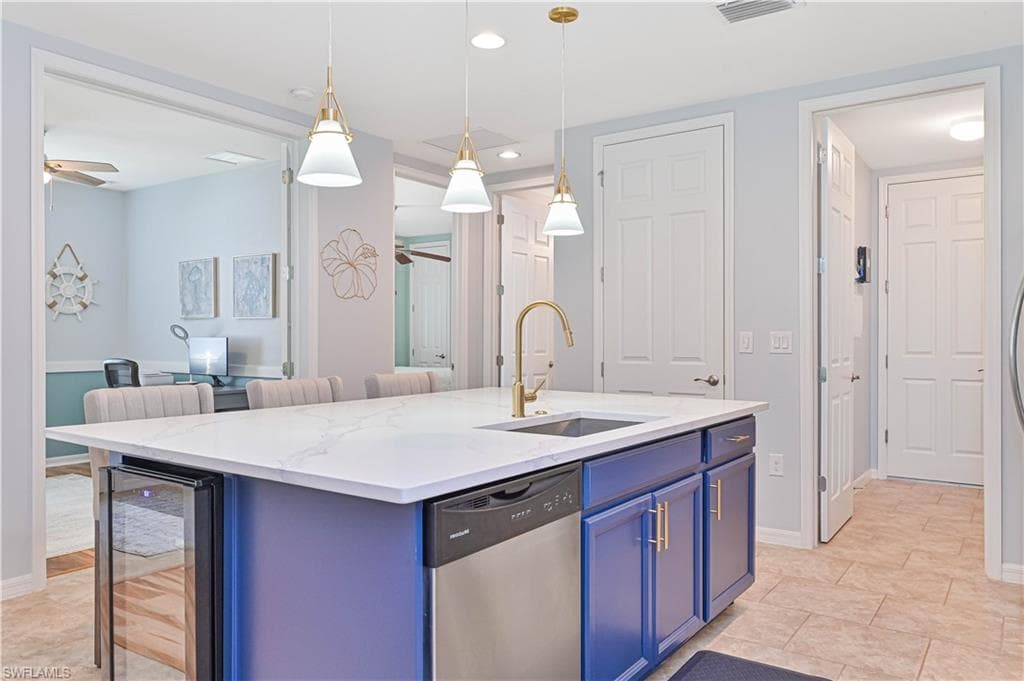 14919 Edgewater CIR-8