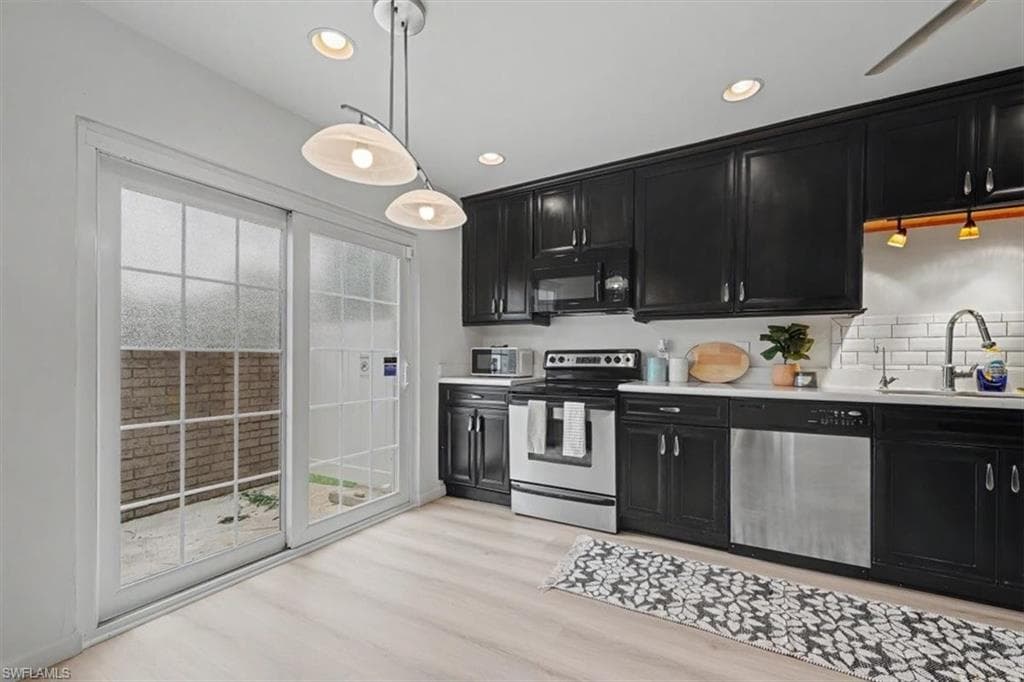 8880 S Old Kings RD 59-6