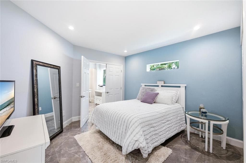 756 Reef Point CIR-5