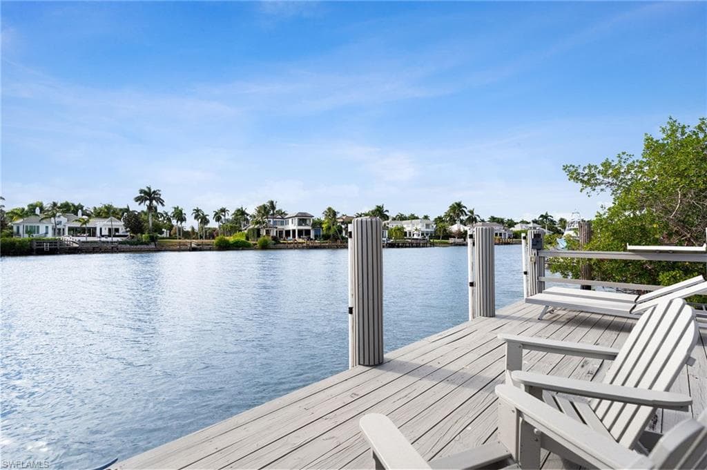 1060 Galleon DR-32
