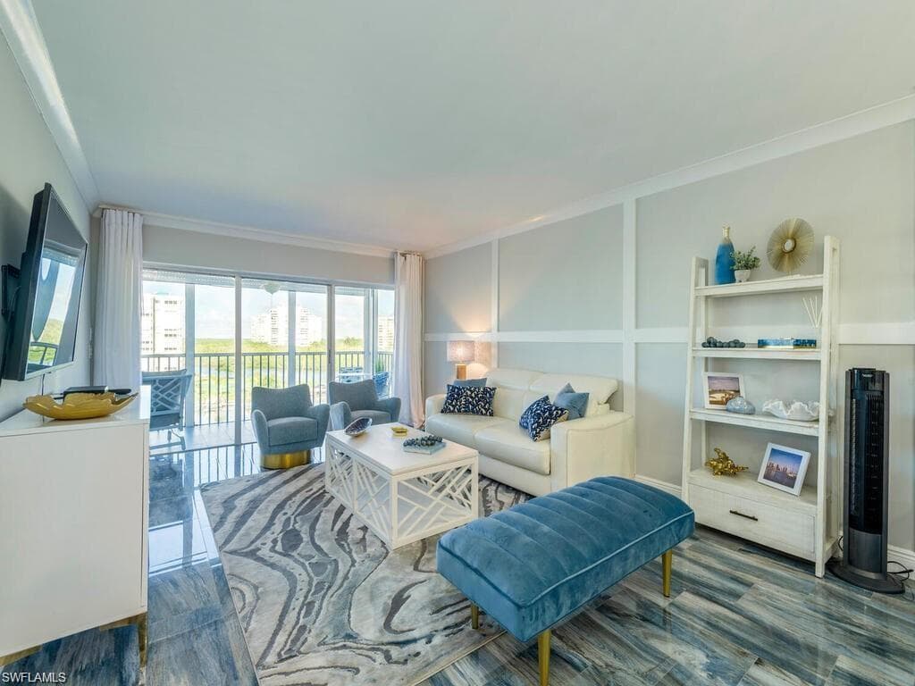 1 Bluebill AVE 703-3