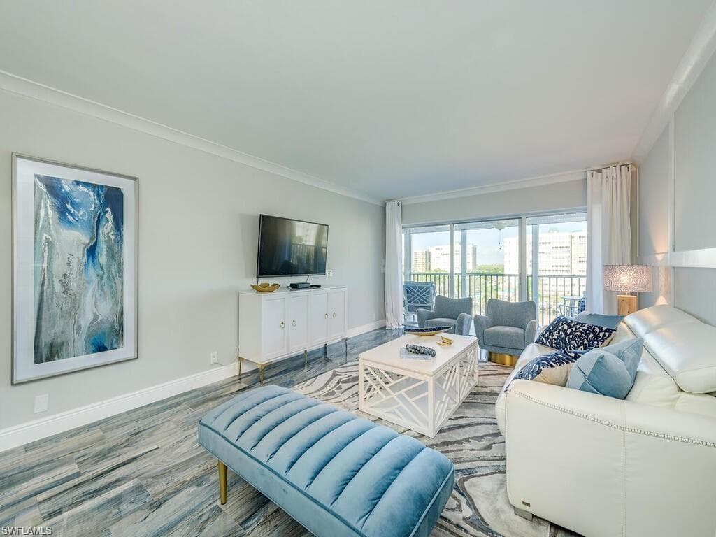 1 Bluebill AVE 703-5