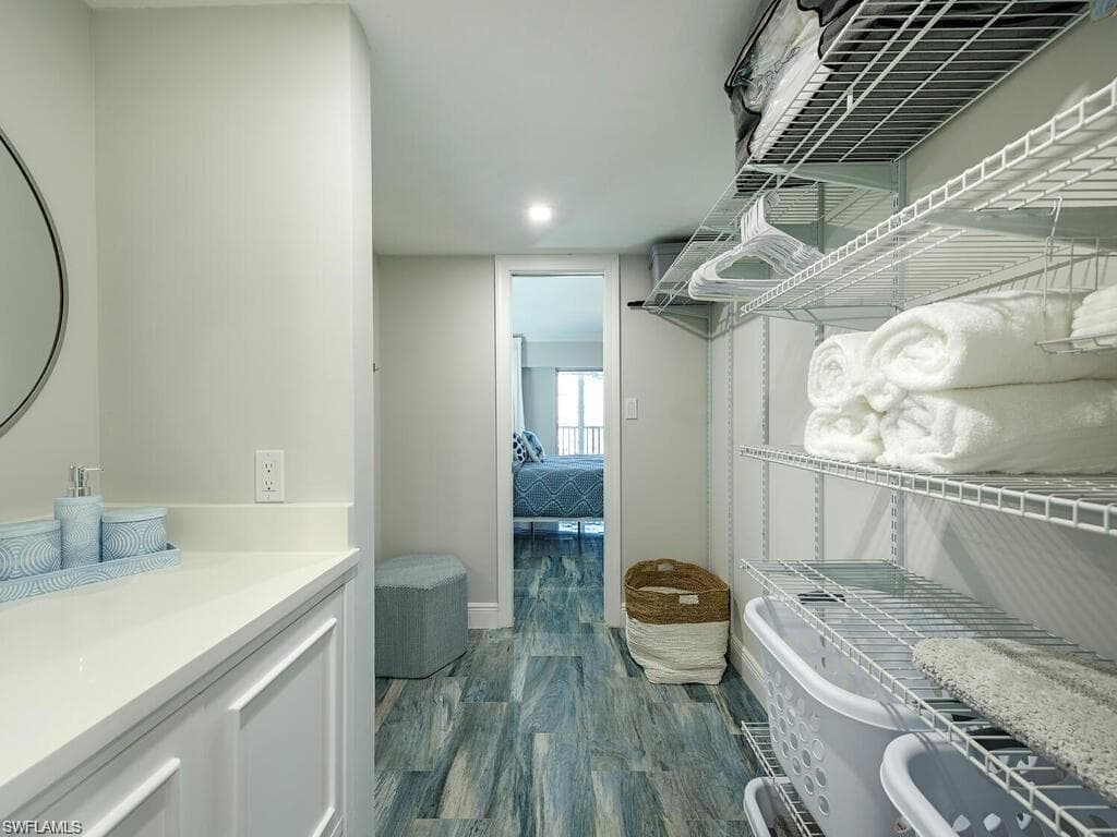 1 Bluebill AVE 703-11