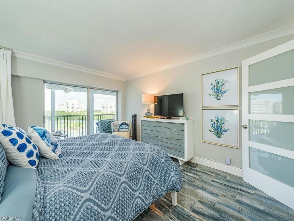 1 Bluebill AVE 703-8