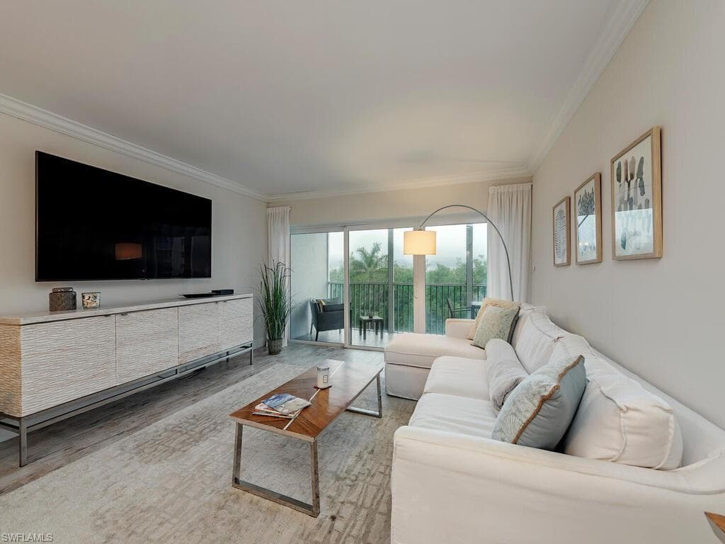 1 Bluebill AVE 412-3