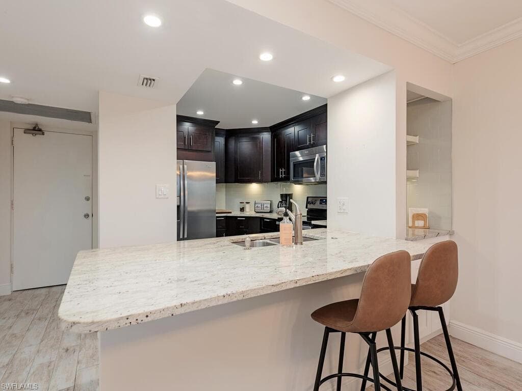 1 Bluebill AVE 412-5
