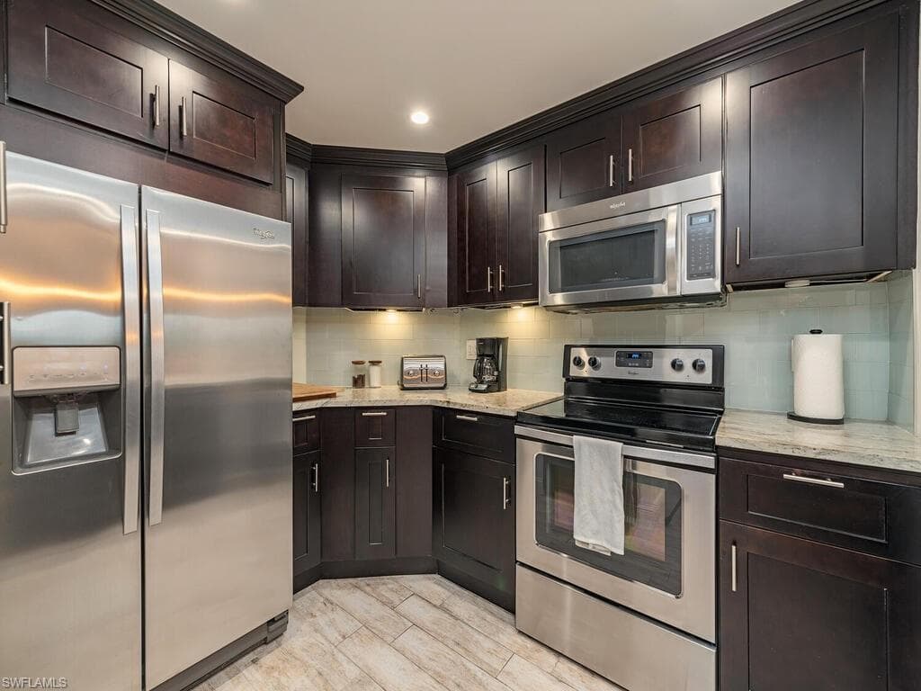 1 Bluebill AVE 412-4