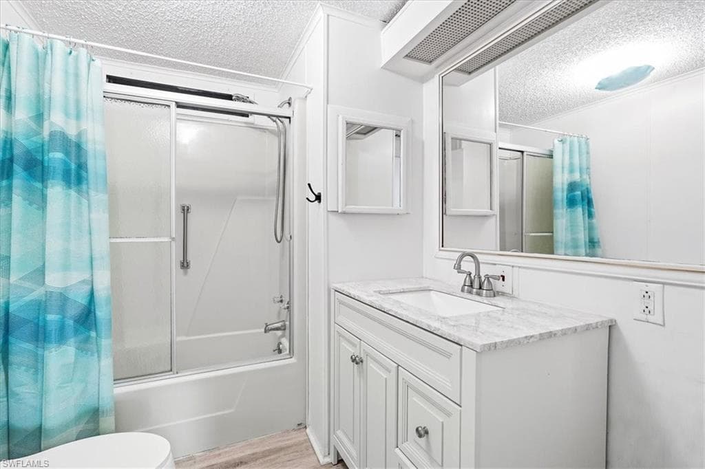 10074 Broken Woods CT-20