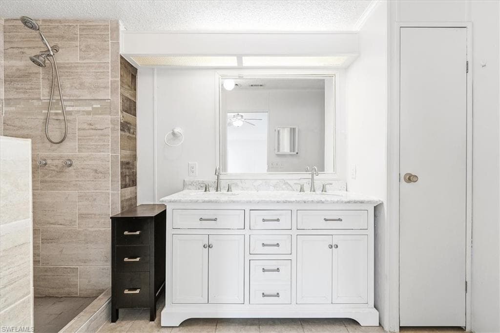 10074 Broken Woods CT-25