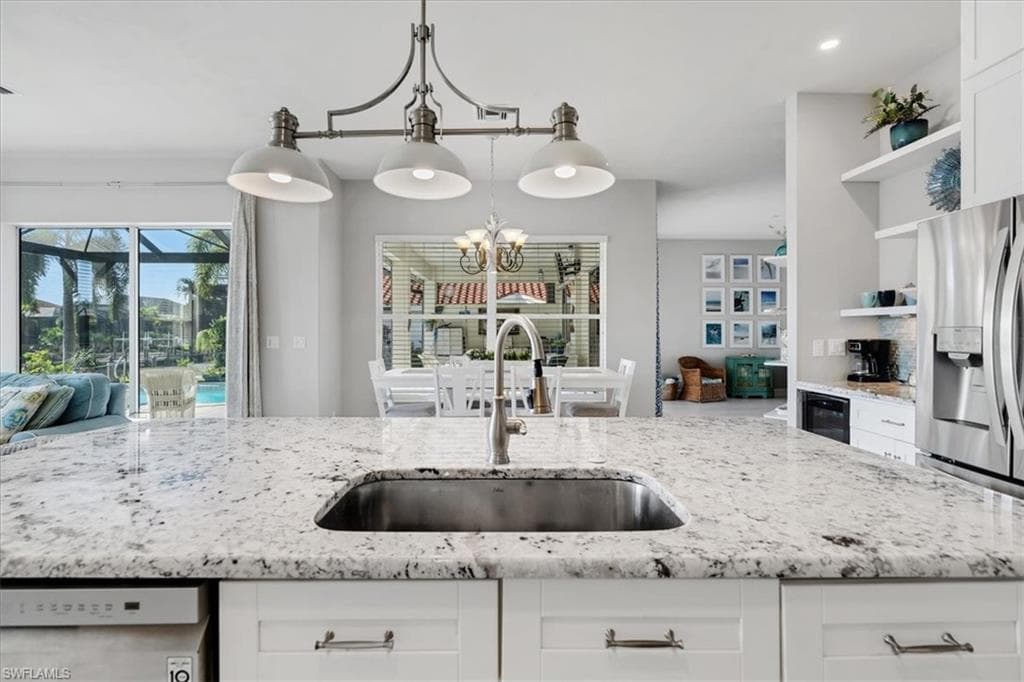 5221 SW 9th PL-13