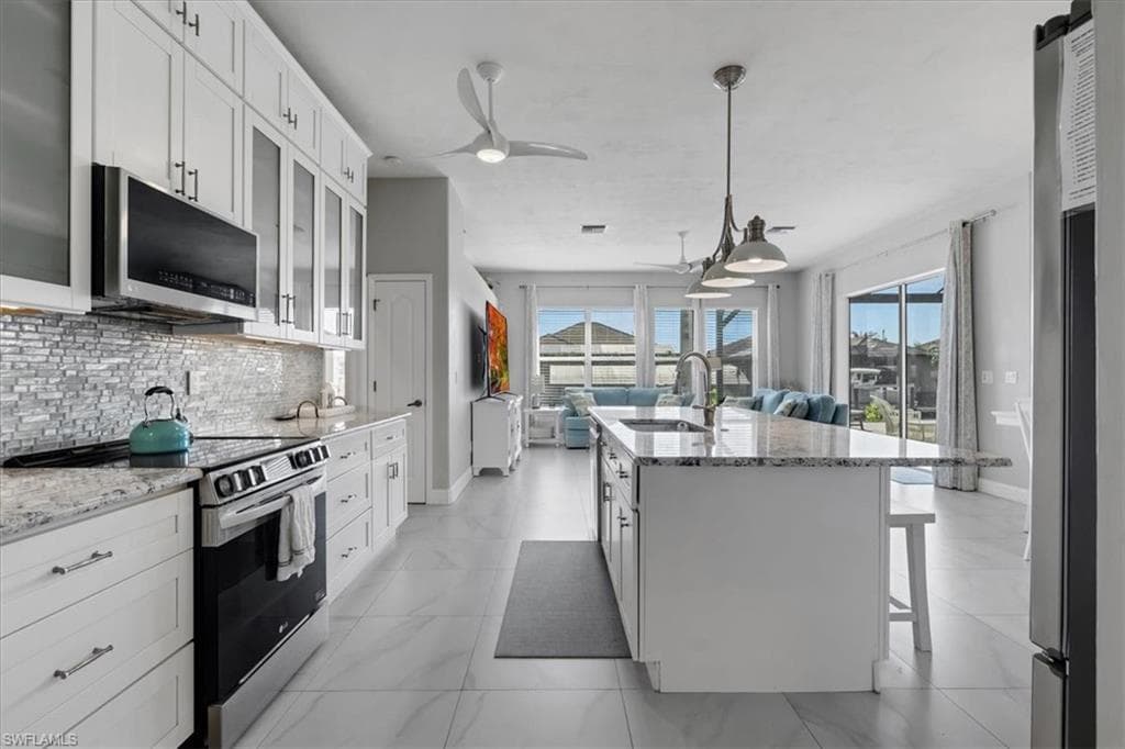 5221 SW 9th PL-16