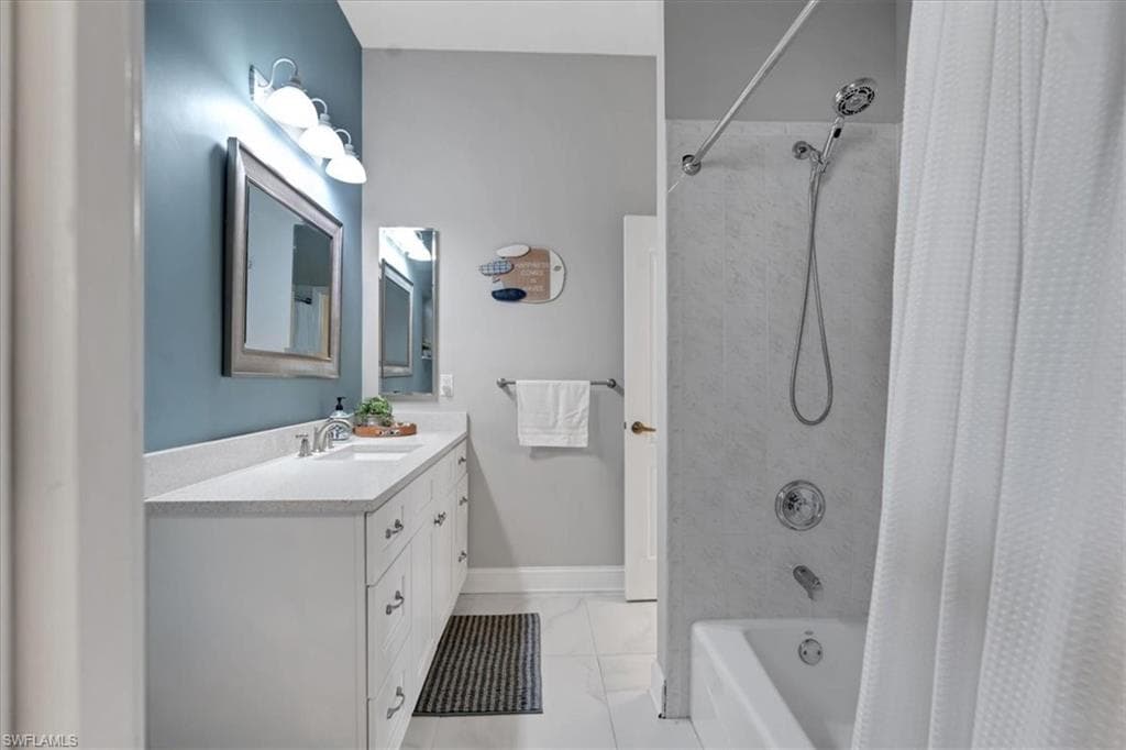 5221 SW 9th PL-36
