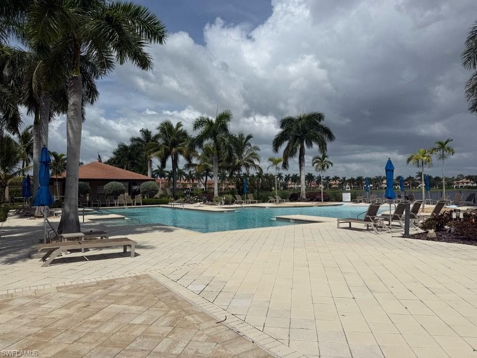 1482 Santiago CIR-32