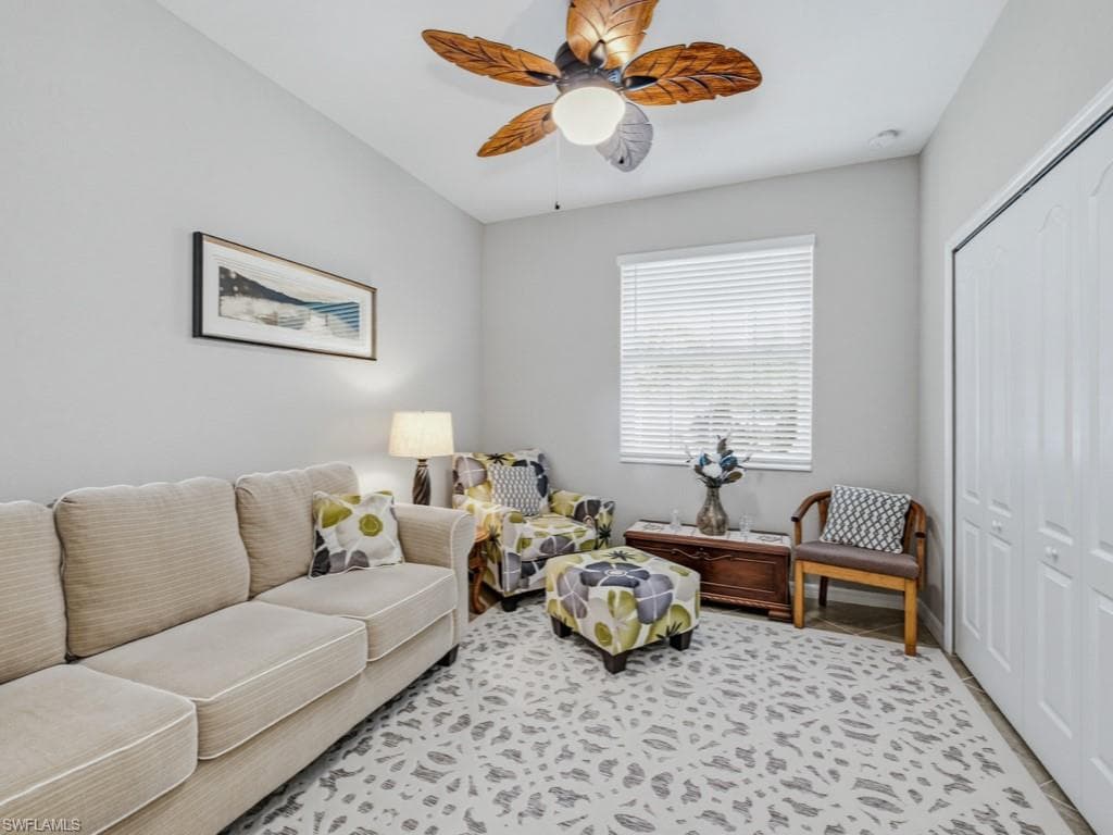 1482 Santiago CIR-19
