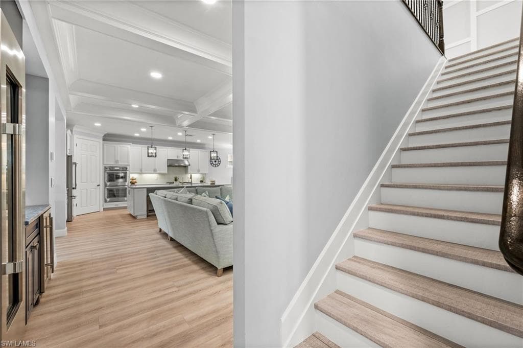 12166 Sussex ST-40
